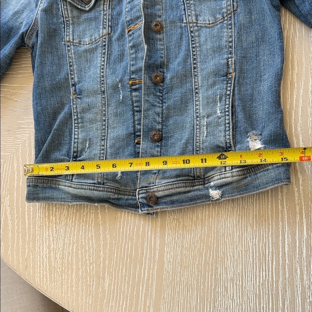 Women’s Small Distressed Blue Denim Jean Jacket Classic Trucker Style - Picture 5 of 16